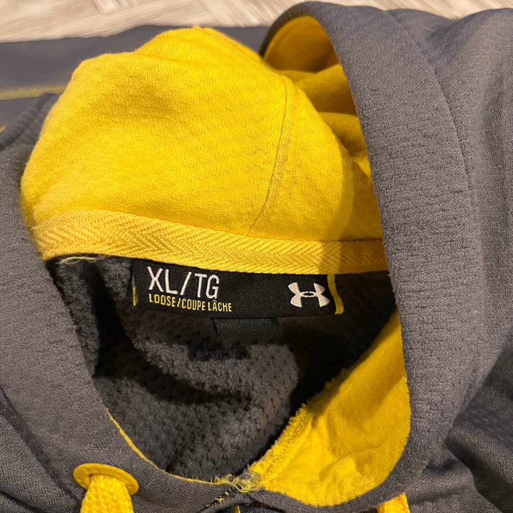 Under Armour Men's Charcoal Hoodie with Bright Yellow Details - Picture 8 of 8